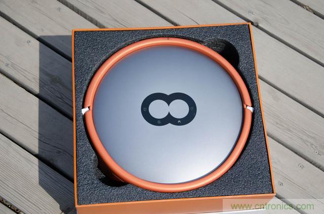 智能導(dǎo)航掃地機(jī)器人，以內(nèi)更靠譜！