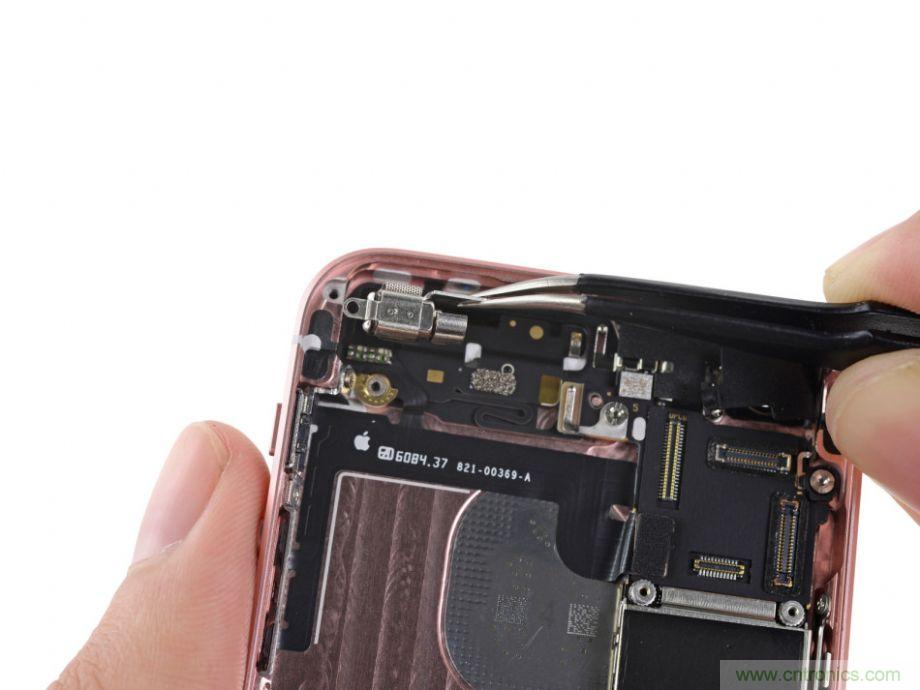 有什么地方沒有變?iPhone SE真機拆解