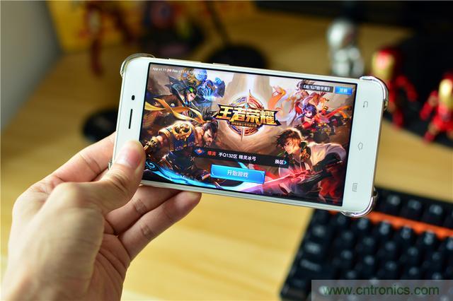 國產(chǎn)手機(jī)新標(biāo)桿-vivo Xplay5全面測評(píng)