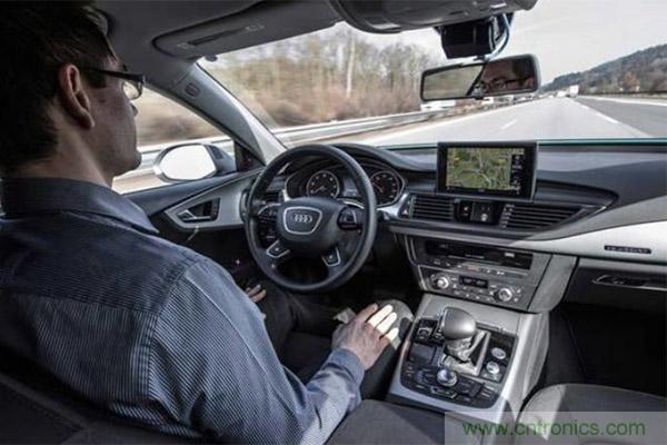 親測：從ADAS到自動駕駛，不同品牌上路表現對比