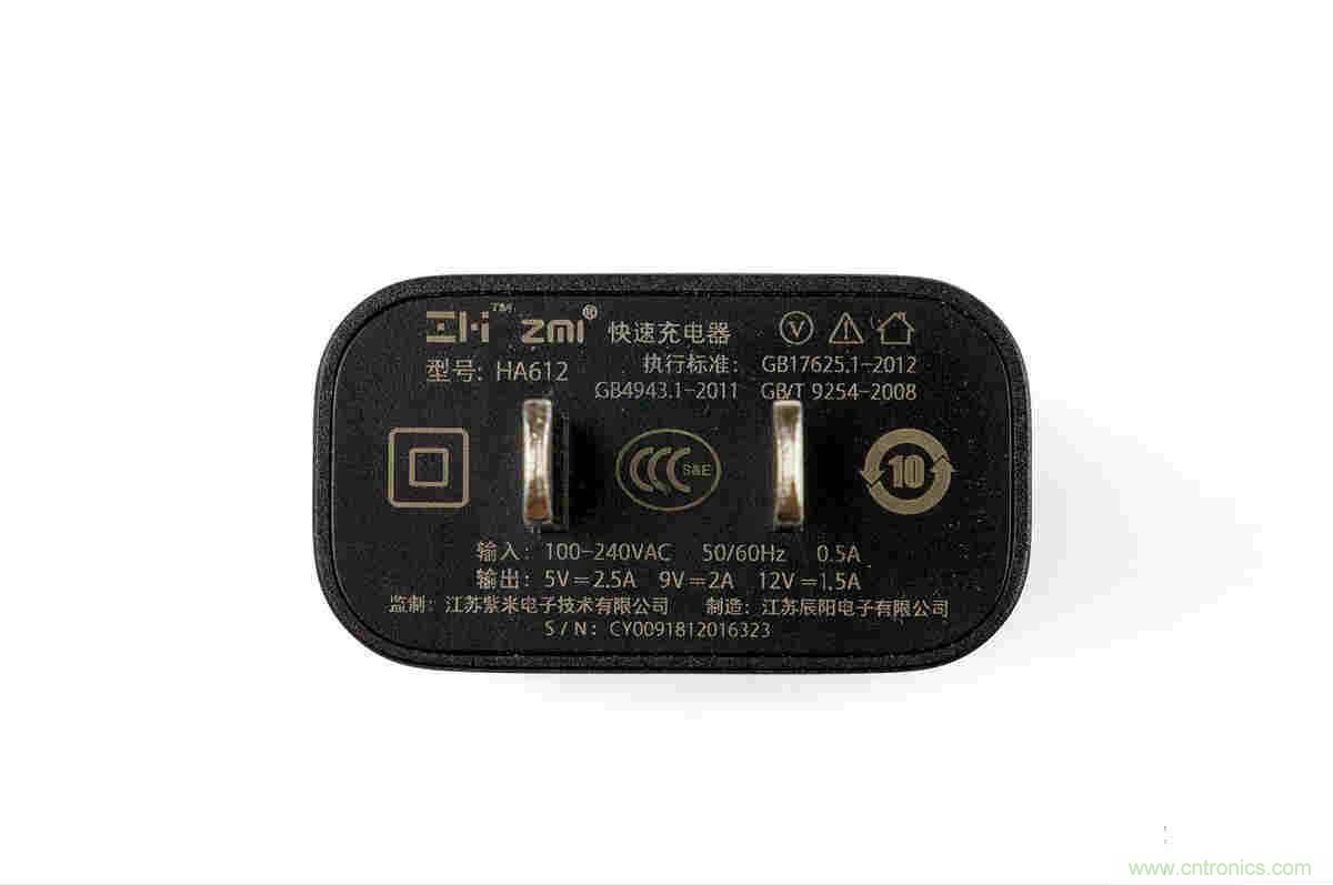 拆解對比:系出同門,小米、紫米無線充電器的差別有多大?