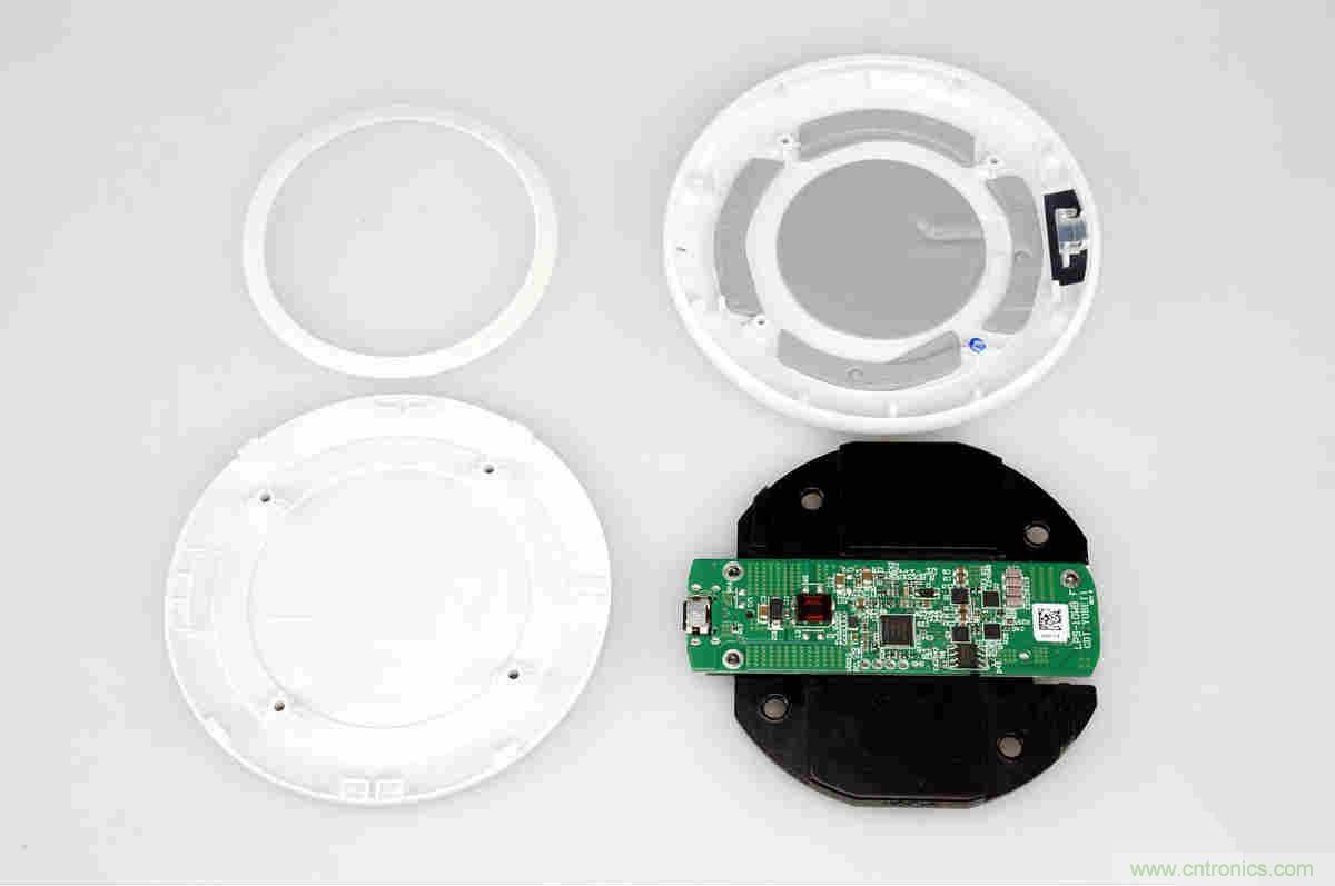 拆解對比:系出同門,小米、紫米無線充電器的差別有多大?