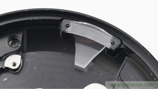 拆解華為保時捷設計快充無線充電器：憑啥能賣699？