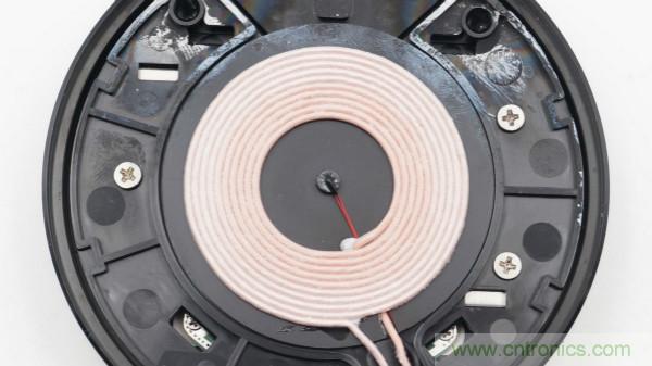 拆解華為保時捷設計快充無線充電器：憑啥能賣699？