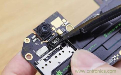 拆解黑鯊手機：多級直觸一體式液冷系統有什么門道？