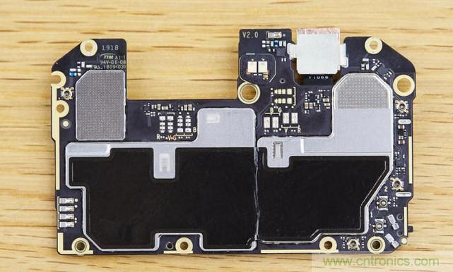 拆解黑鯊手機：多級直觸一體式液冷系統有什么門道？