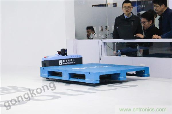 2019慕尼黑上海電子生產設備展,仙知機器人賦能電子制造物流智能化! 2019慕尼黑上海電子生產設備展,仙知機器人賦能電子制造物流智能化!