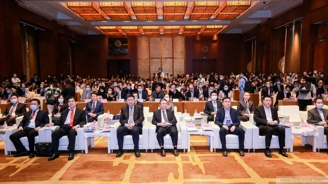 2020年松山湖功能區(qū)投資推介會成功舉辦,攬資350億發(fā)力新經(jīng)濟新產(chǎn)業(yè) 2020年松山湖功能區(qū)投資推介會成功舉辦,攬資350億發(fā)力新經(jīng)濟新產(chǎn)業(yè)