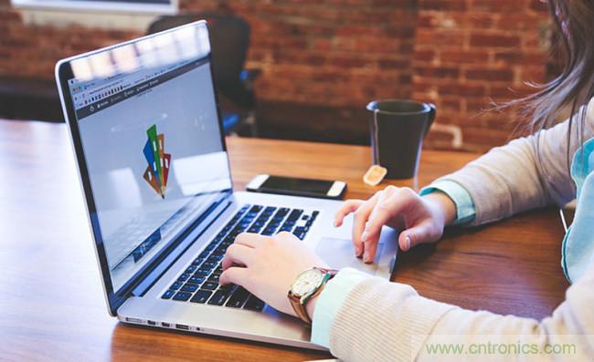 打卡&ldquo;未來工作&rdquo;，VDI存儲當然是全閃存